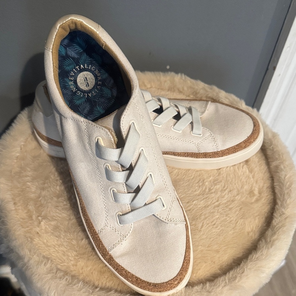 REVITALIGN Women's Cream and Tan Sneakers - Picture 2 of 6
